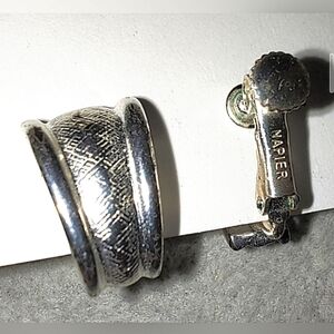 Vintage Napier Silver Tone Screw Back Earrings. In Wonderful Pre-loved Condition